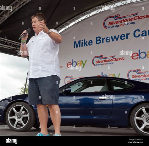 where does mike brewer live